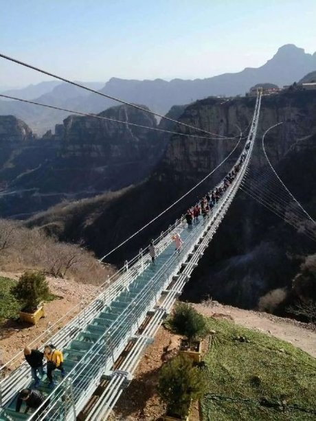 石家庄 红崖谷玻璃桥门票多少钱_平山玻璃栈道