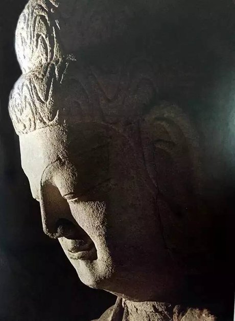 云冈石窟佛像