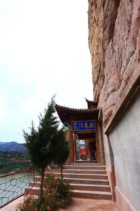 永靖炳灵寺石窟_360图片