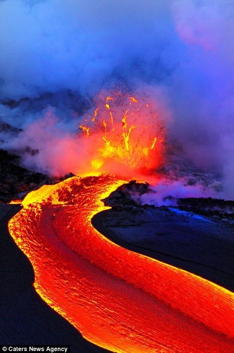 火山岩浆在埃塞俄比亚非洲 熔岩,熔浆,火山岩,岩浆 熔岩,火山岩,熔浆