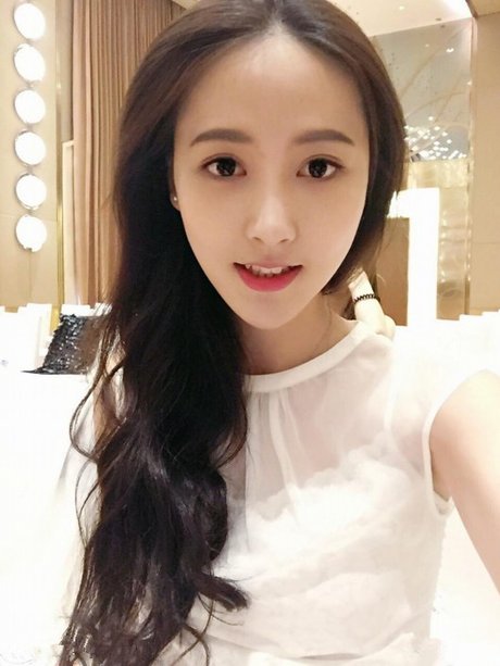 清纯女生李丹生活照图集 温婉如玉(2)__清纯美女_美女图片_图片之家