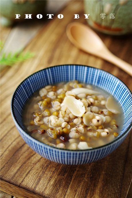 相关搜索 红豆薏米 莲子汤 绿豆百合汤 薏米红豆 红豆薏仁 红豆薏米