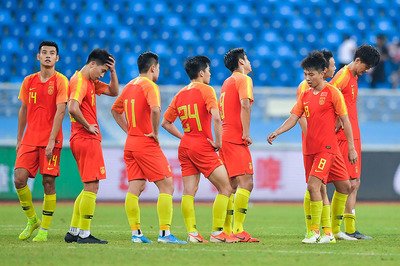 中国男足国奥队热身赛2:1战胜马来西