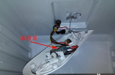 冰箱温控器如何更换