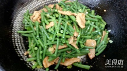 肉炒豇豆的家常做法