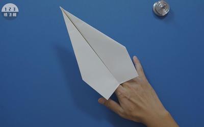 哪种纸飞机飞得远