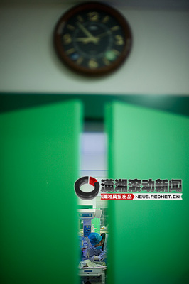 宝宝吃咪咪