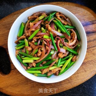 蒜苔洋葱炒肉做法大全家常