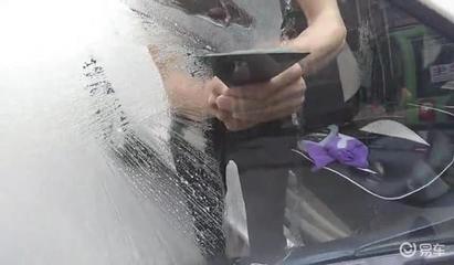 玻璃膜怎么撕掉