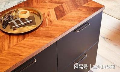 关于实木橱柜开裂变形