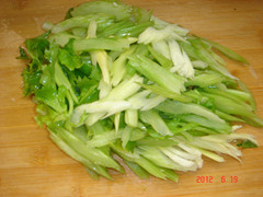 青椒芹菜做法大全家常