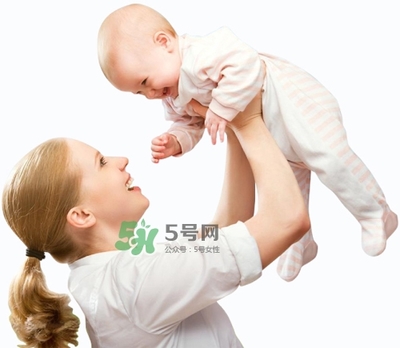 坐月子洗澡可以搓澡吗