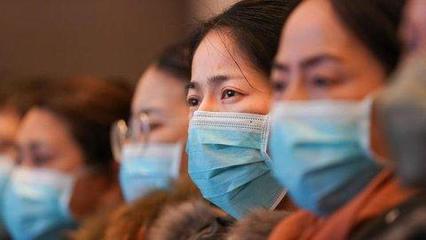 眼睛很亮的人性格如何