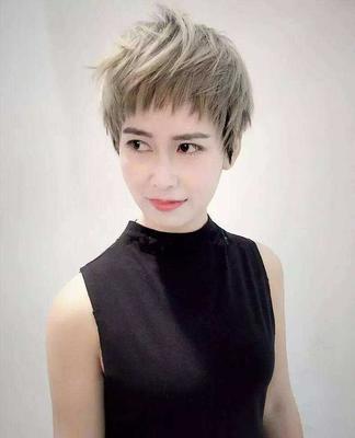 女生超短发发型