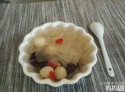一岁宝宝能不能吃银耳