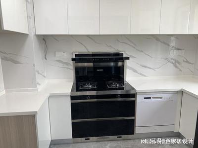 厨房的石英石台面属于灶吗