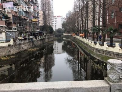 厨房灶台坐西向东好不好