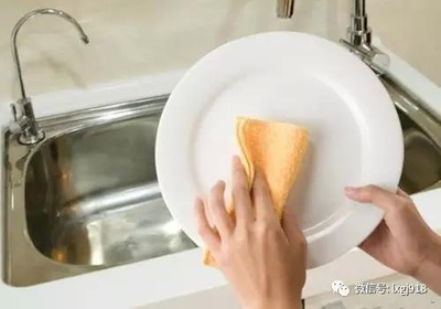 油腻的厨房用具怎么洗