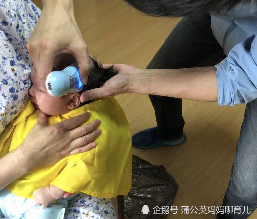 新生儿多大可以剃头发