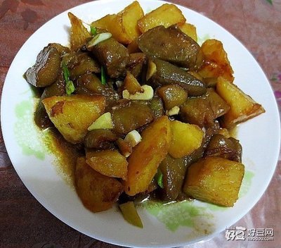 茄子炖土豆的做法东北