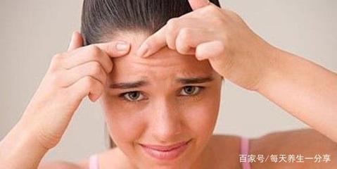 月经不来脸上起痘痘