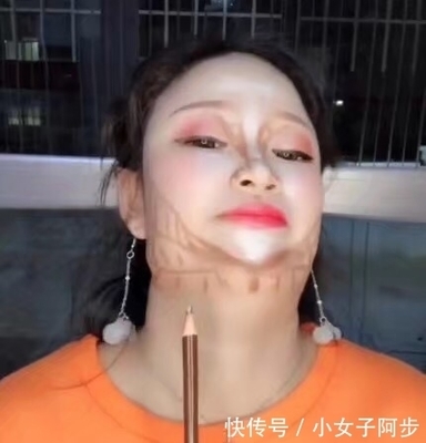 大饼脸怎么化妆