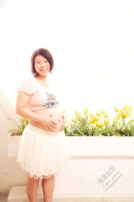 双胞胎孕妇肚子