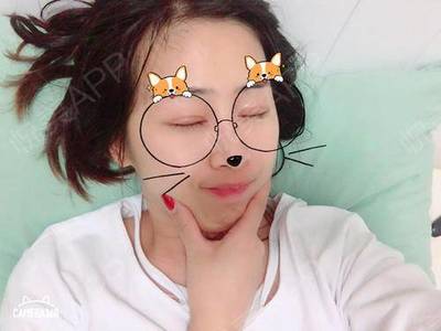 揉眼睛变双眼皮