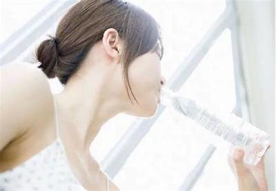 光喝水能减肥吗