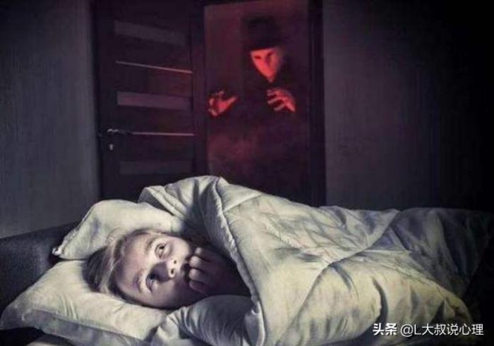 梦见发现别人的秘密