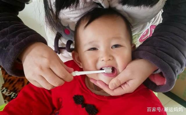 宝宝乳牙什么时候长齐