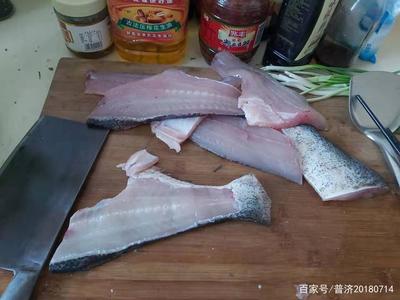 鱼肉发红是怎么回事