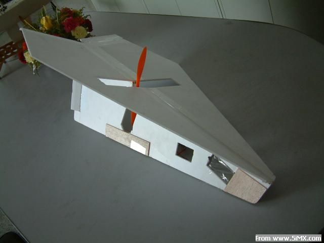 电动纸飞机的制作方法
