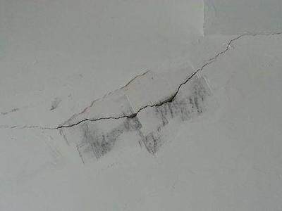 房子裂缝