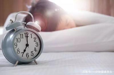 早上起来手发胀是怎么回事