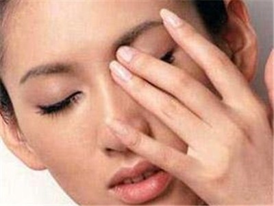 眼磨得难受是怎么回事