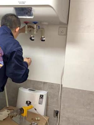 卫生间厨房热水三通管