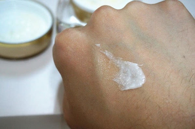 面霜和乳液能一起用吗