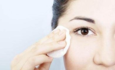 卸妆水不用化妆棉