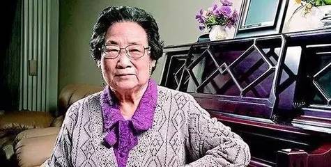 屠呦呦的简介