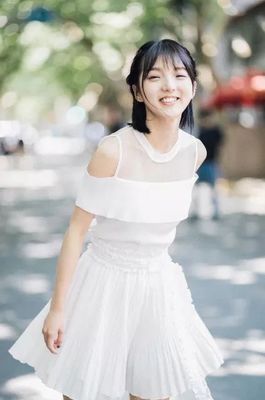 女子短发 丑