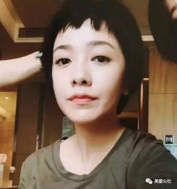 周冬雨发型短发近期
