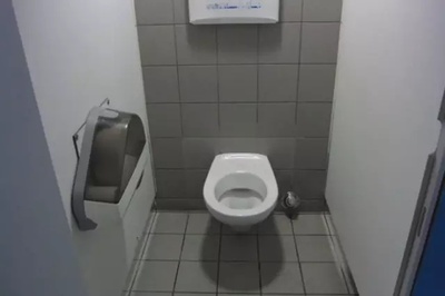 共用马桶