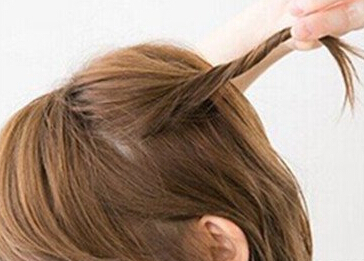 齐耳短发扎啥头发适合