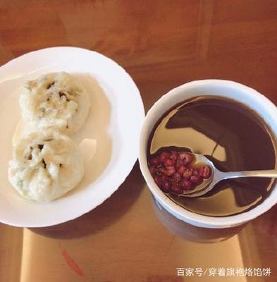 月子里可以吃薏米粥吗