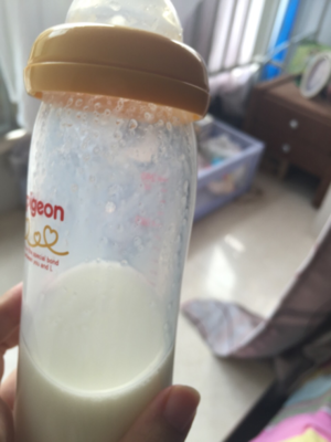 奶粉挂壁是怎么回事