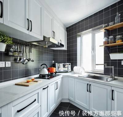 如何拆整体橱柜