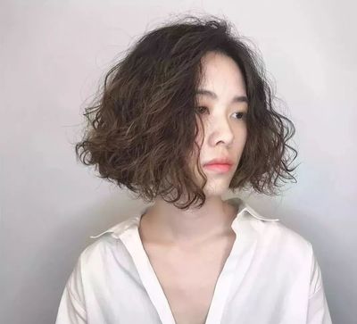 齐耳短发怎么烫才好看