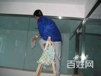 擦玻璃多少钱