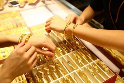 做梦捡金首饰